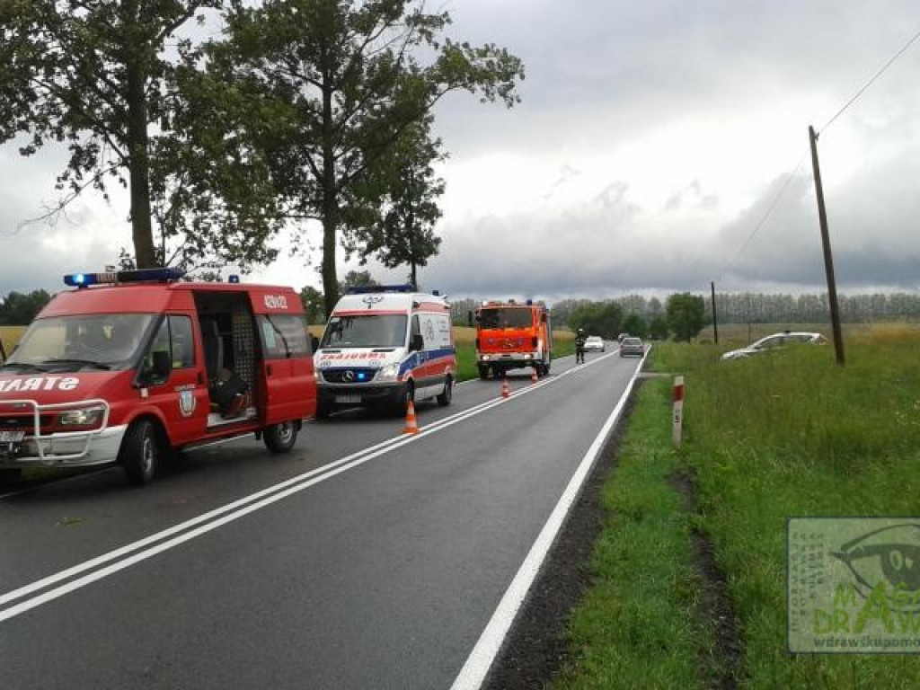 Potrącenie pieszego i wypadek na krajowej 20.