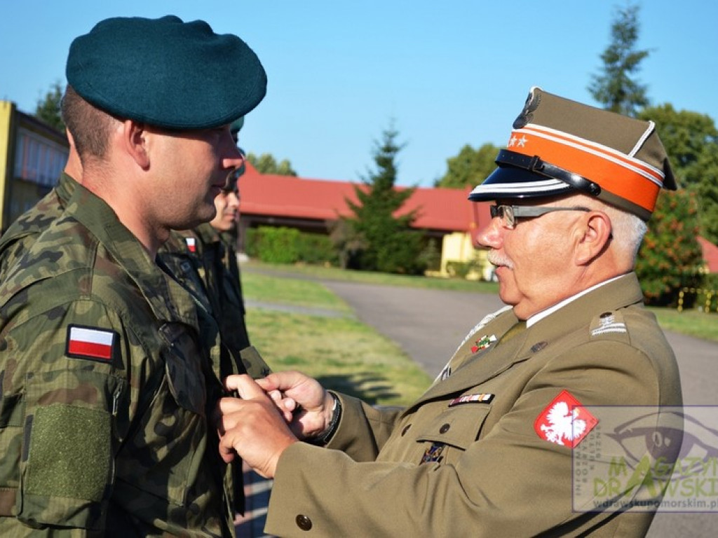 Świąteczne awanse i odznaczenia.