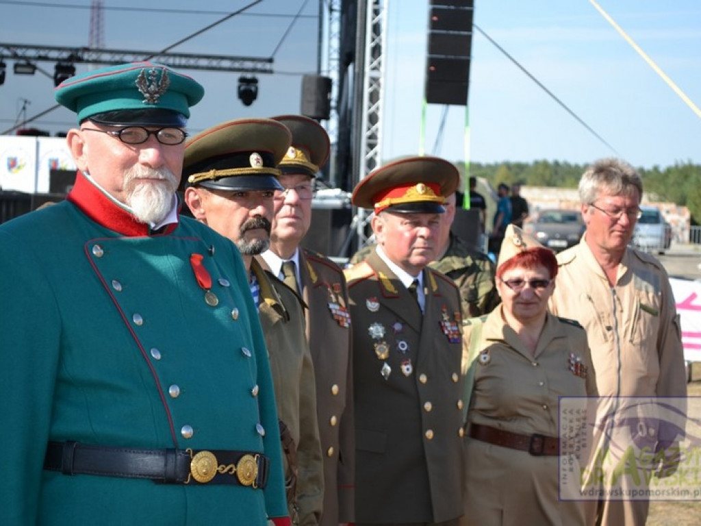 Militarny zlot oficjalnie otwarty