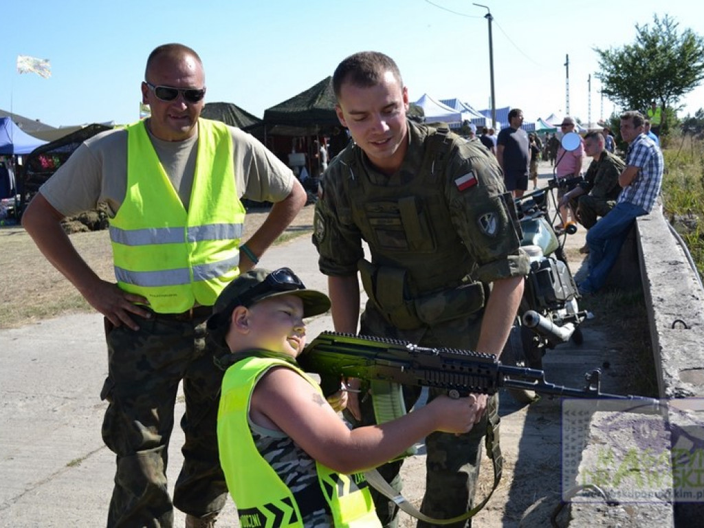 Militarny zlot oficjalnie otwarty