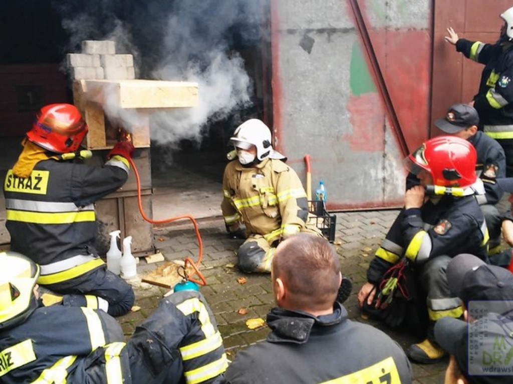Warsztaty z gaszenia pożarów wewnętrznych - KP PSP DRAWSKO