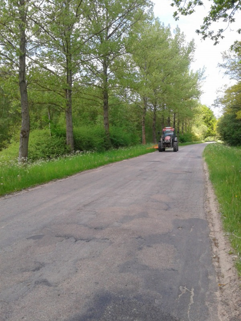 Koszą pobocza dróg