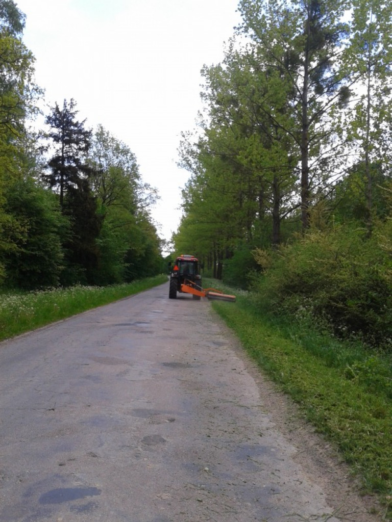 Koszą pobocza dróg