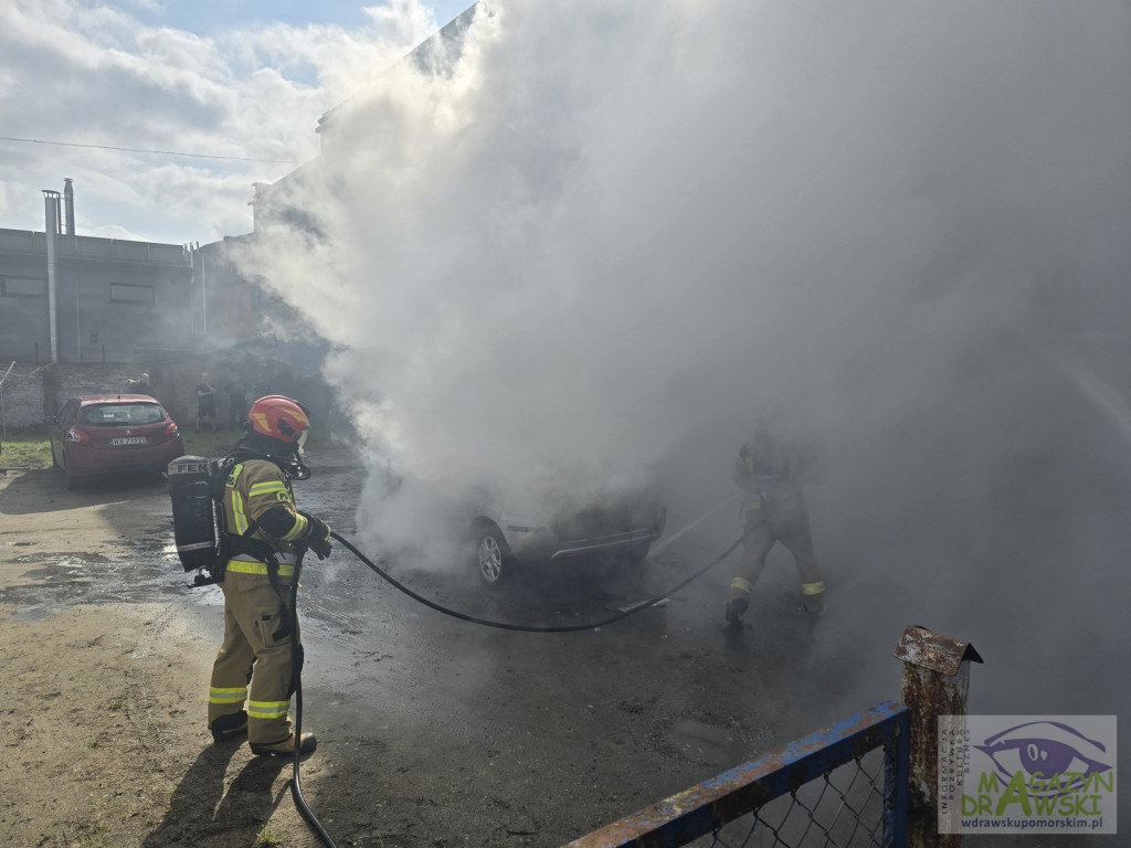 Pożar pojazdu w Drawsku Pomorskim