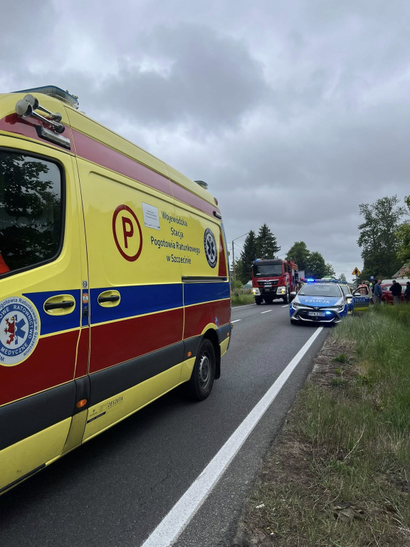 [DK 20] Zderzenie trzech pojazdów