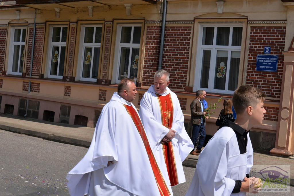 Chrystus Eucharystyczny przeszedł ulicami Drawska Pomorskiego