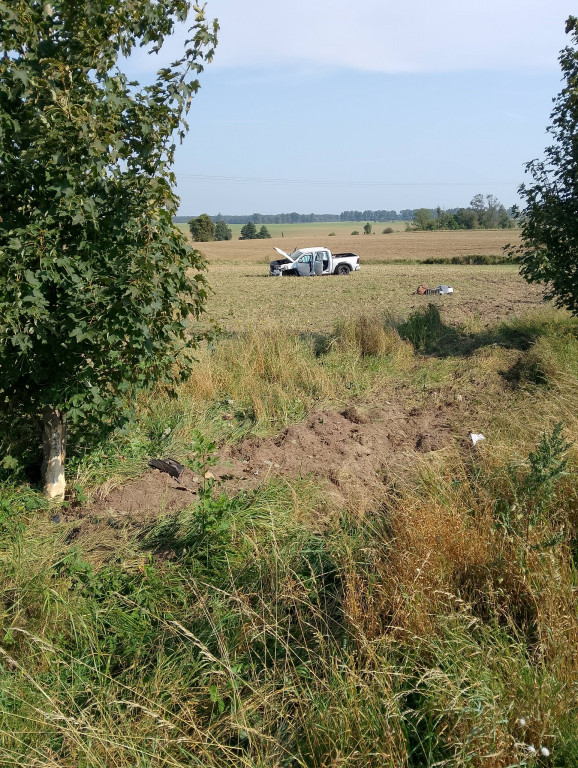Zderzenie 3 pojazdów na DK 20