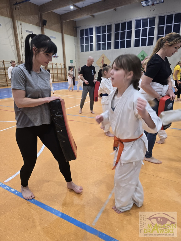 Karat, trening, integracja