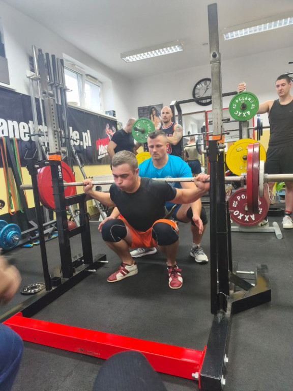 Mikołajkowe zmagania siłowe