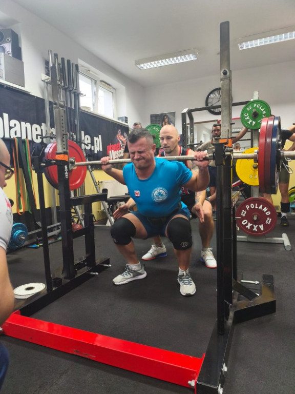 Mikołajkowe zmagania siłowe