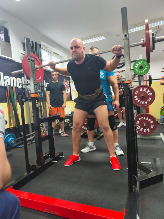 Mikołajkowe zmagania siłowe