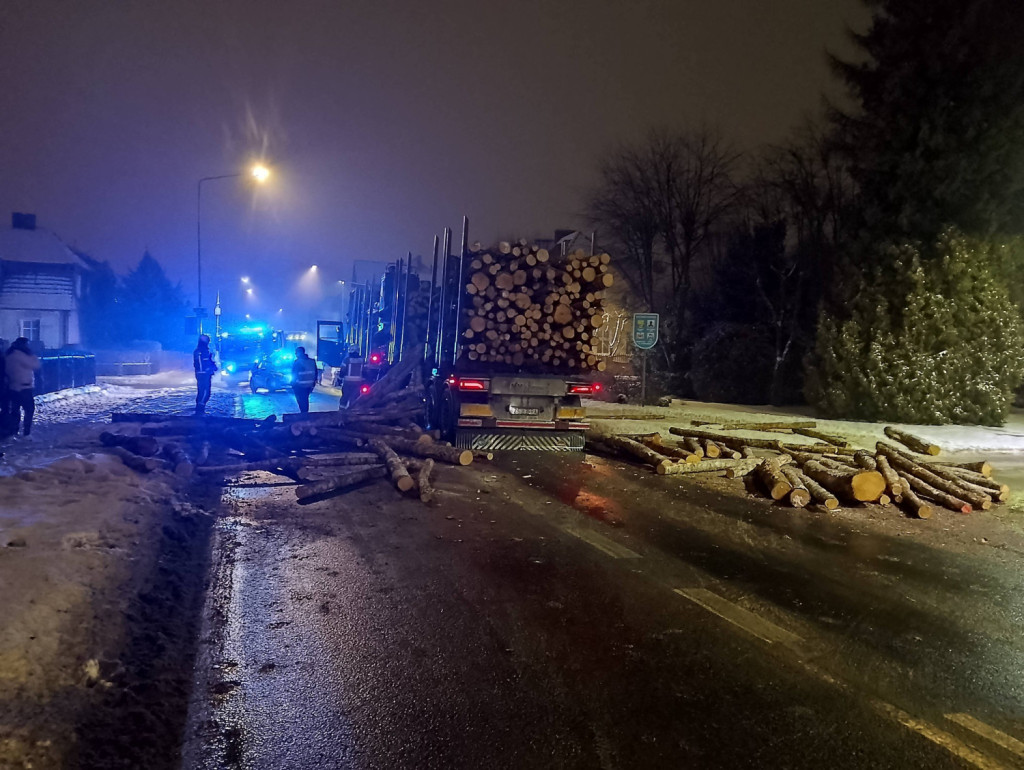 [DK 20] Drewno na drodze