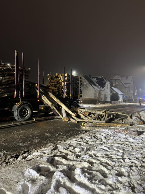 [DK 20] Drewno na drodze