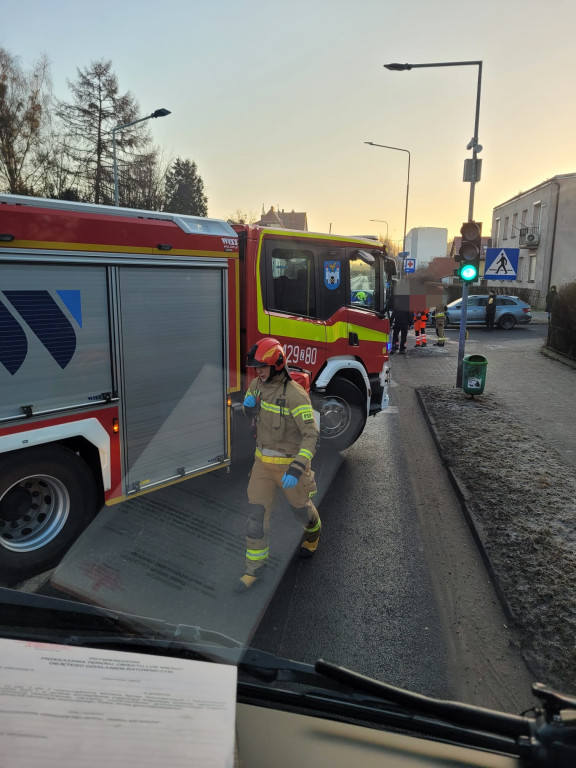 [DK 20] Zderzenie 3 pojazdów