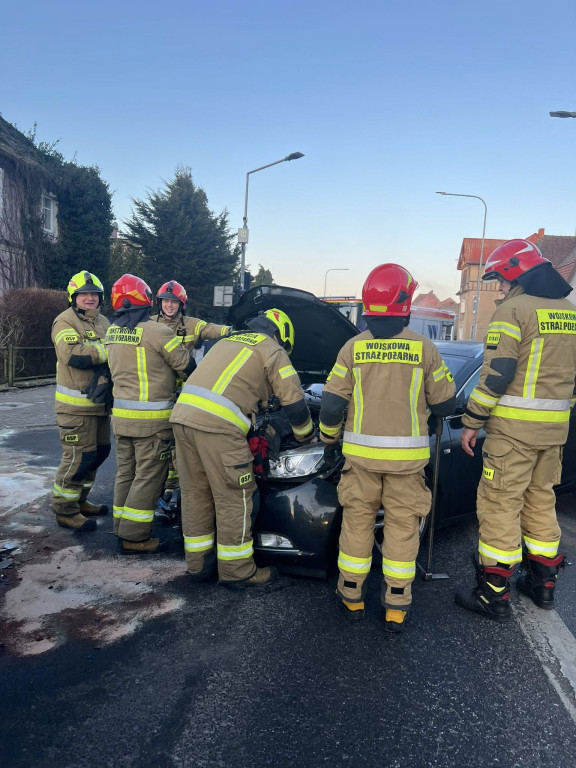 [DK 20] Zderzenie 3 pojazdów