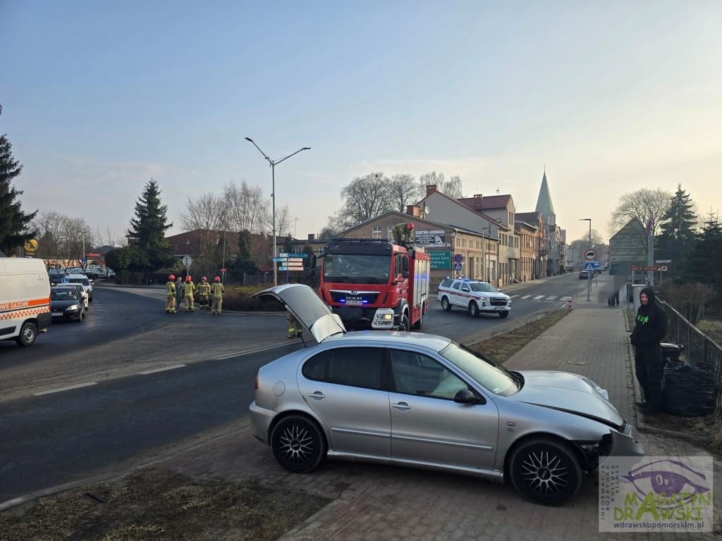 [DK 20] Osobówką w TIRa