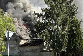 Poważny pożar zabudowań w Prostyni -9834