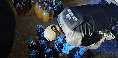 Ponad 180 l nielegalnego alkoholu zatrzymano podczas ru-10088