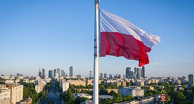 2 maja – Dzień Flagi Rzeczypospolitej Polskiej oraz Dzień Polonii i Polaków poza g-10128