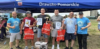 Turniej w siłowaniu na prawą rękę oraz wyciskanie ketla-15927