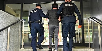 Podejrzani ws. zabójstwa pod sklepem monopolowym w Poli-16235