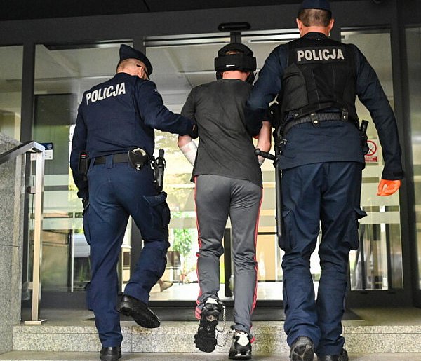 Podejrzani ws. zabójstwa pod sklepem monopolowym w Policach usłyszeli zarzuty-16235