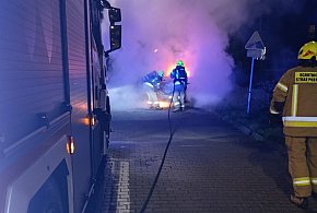 Złocieniec. Spalił się bus-17078