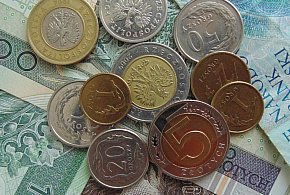 Nowe regulacje dla dorabiających. Od grudnia zmieniają się limity-17415