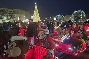 Mikołaj, choinka i świąteczny jarmark-17562