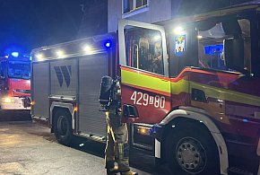 Ewakuacja mieszkańców i uratowane kolejne życie-17637