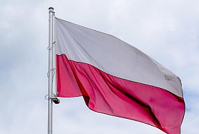Godło i flaga mogą wyglądać inaczej. Ruszyły prace nad symbolami państwowymi-17794
