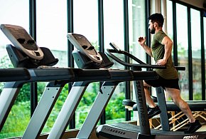 Karnet jak pułapka na klientów. Urząd sprawdza popularne siłownie