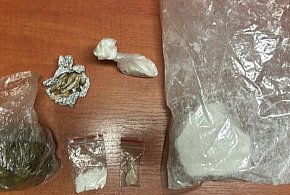 43 - latek ze Złocieńca trafił za kratki. Miał ponad pół kilograma narkotyków