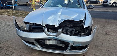 [DK 20] Osobówką w TIRa