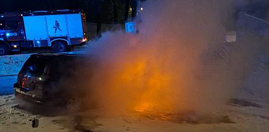 Czaplinek. Pojazd osobowy w ogniu