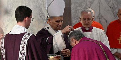 Słuchać i pościć. Wielki Post jako czas nawrócenia