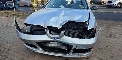 [DK 20] Osobówką w TIRa