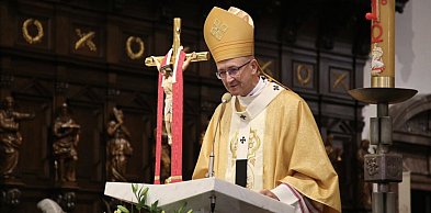 Abp Galbas: zewnętrznym graczom polskie spory są bardzo na rękę