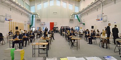 W poniedziałek rozpoczynają się trzydniowe egzaminy ósmoklasisty