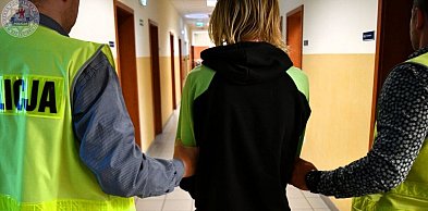 19 latek nasikał do konfesjonału w kościele