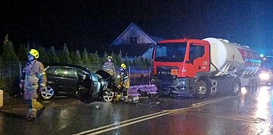 [DW 163] Osobówką w cysternę do przewożenia paliwa