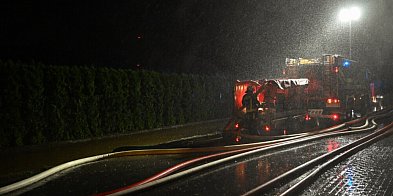 Straż pożarna: siedem osób rannych podczas ulew i silny-17121