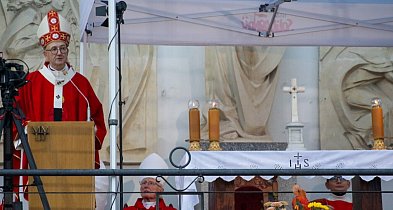 Abp Galbas: chrześcijanin nie może wzywać do ksenofobii, nienawiści, pogardy czy b-17053