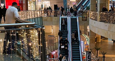 Dziś sklepy otwarte; to ostatnia niedziela handlowa w tym roku-17748