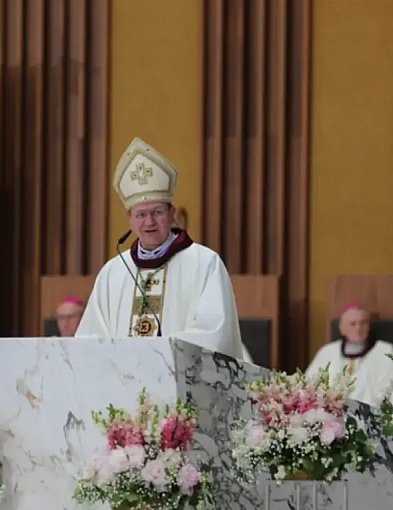 Abp Wojda: poznanie Boga pozwala człowiekowi odkryć sens życia