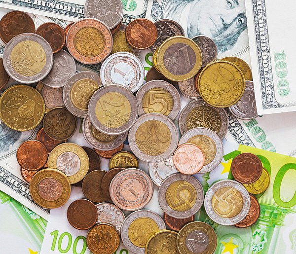 Koniec znanego kantoru internetowego. Co z poszkodowanymi po upadłości?-17082