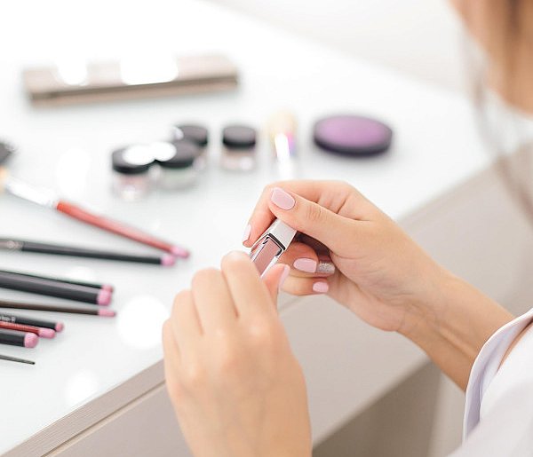 Nie używaj tych kosmetyków. GIS ostrzega przed produktami-17477