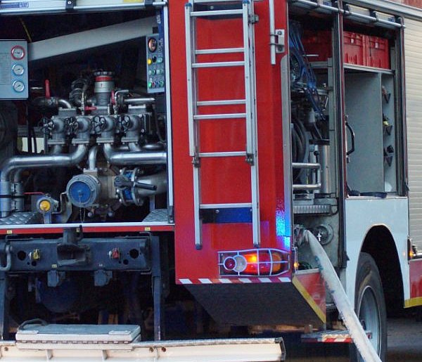 Ozdoby świąteczny zapaliły się w mieszkaniu-17818