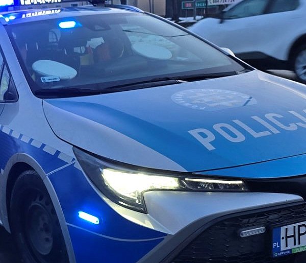 14-letni kierowca bez uprawnień - pijany ojciec pasażerem