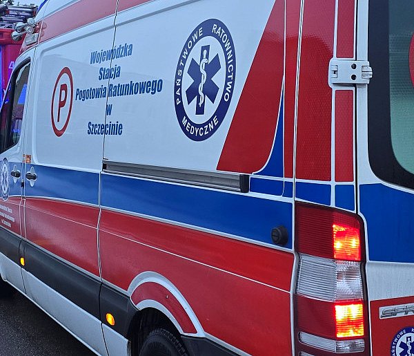 Zachodniopomorskie/ Zablokowana S11 w kierunku Szczecinka po wypadku z udziałem dw